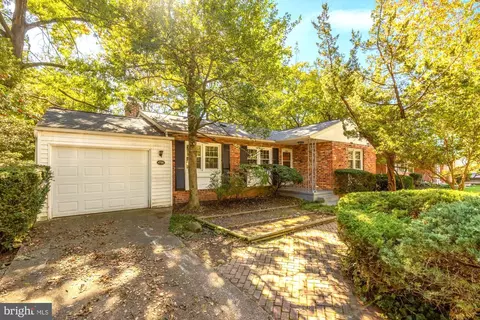 4700 8th Rd S, Arlington, VA 22204