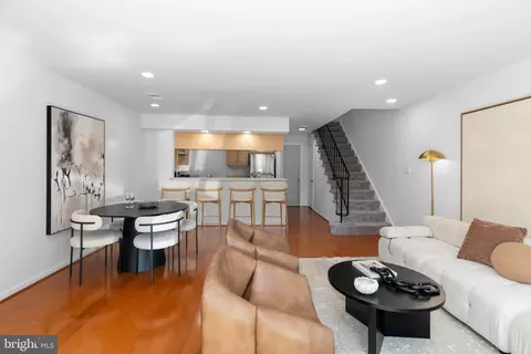 2117 N Monroe St #D, Arlington, VA 22207