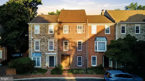 6703 E Washington Blvd #E, Arlington, VA 22213
