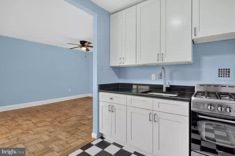 1121 Arlington Blvd #224, Arlington, VA 22209