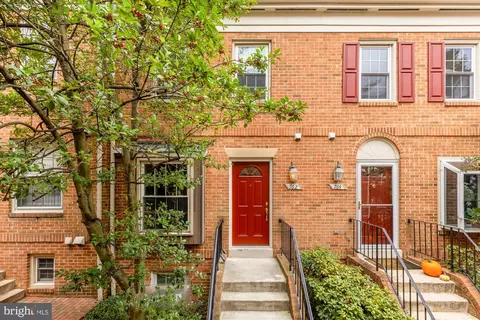 762 N Vermont St, Arlington, VA 22203