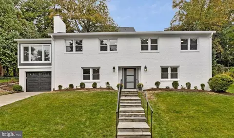 3716 N Vernon St, Arlington, VA 22207