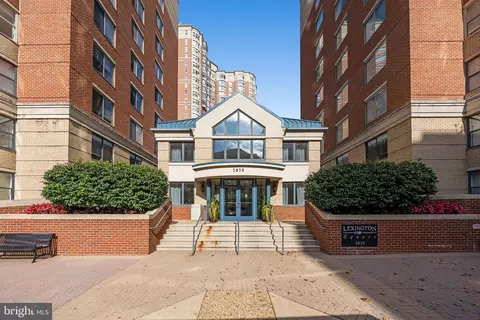 3835 9th St N #1002W, Arlington, VA 22203
