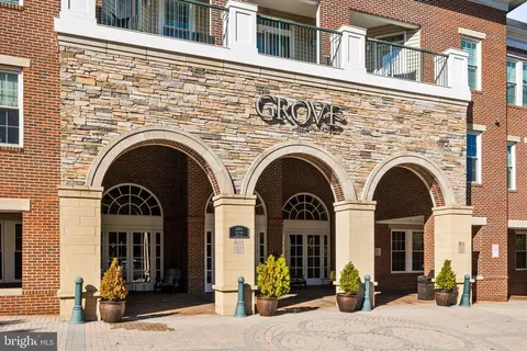 2055 26th St S #5-410, Arlington, VA 22206