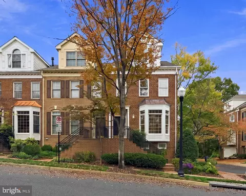 1501 22nd St N, Arlington, VA 22209