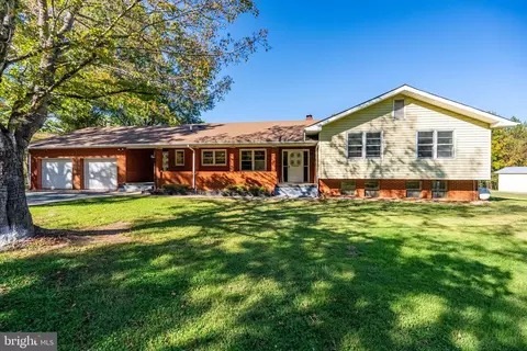 687 Hixburg Rd, Pamplin, VA 23958