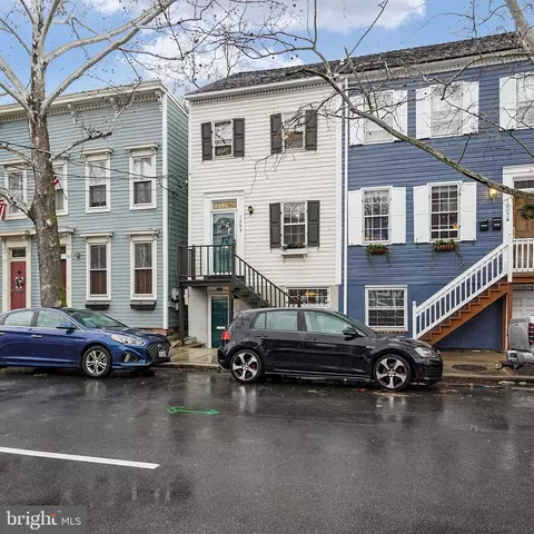 1009 Queen St, Alexandria, VA 22314