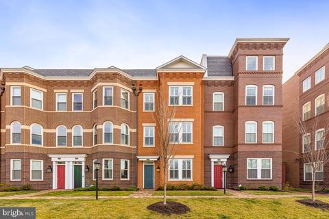 1115 E Abingdon Dr, Alexandria, VA 22314