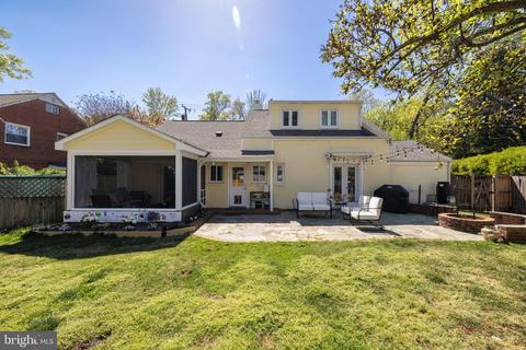 411 Skyhill Rd, Alexandria, VA 22314