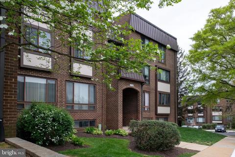 110 Roberts Ln #200, Alexandria, VA 22314