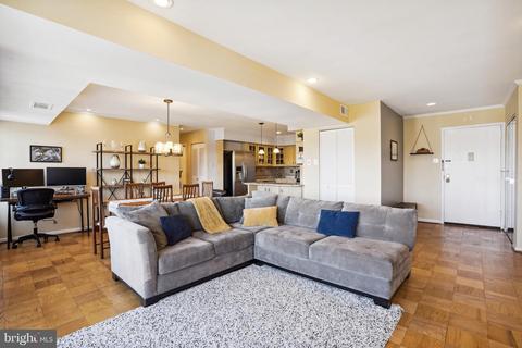 5340 Holmes Run Pkwy #1414, Alexandria, VA 22304