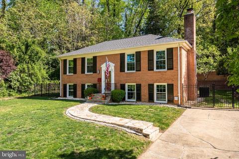 477 E Taylor Run Pkwy, Alexandria, VA 22314