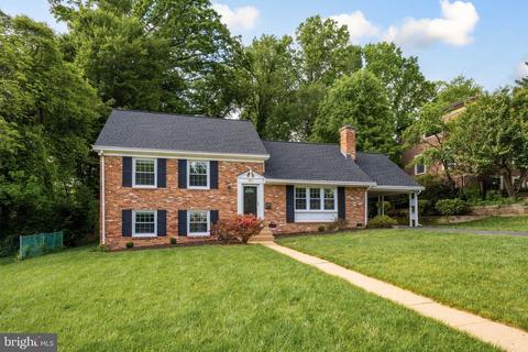 621 Oakley Pl, Alexandria, VA 22302