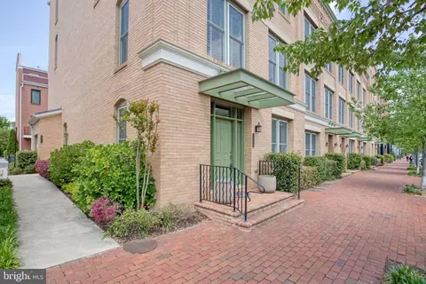 1214 Main Line Blvd #101, Alexandria, VA 22301
