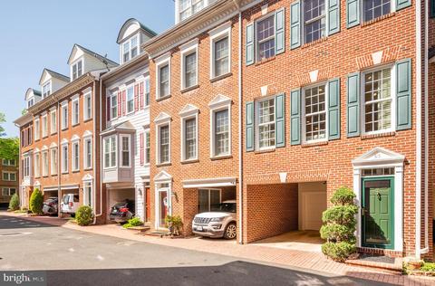315 Hearthstone Mews, Alexandria, VA 22314