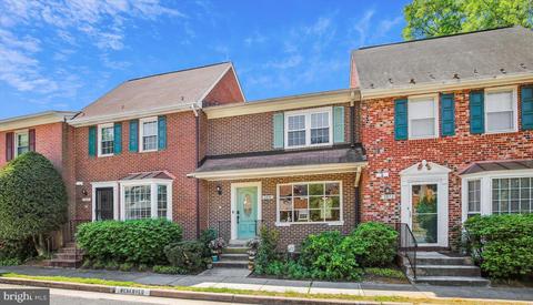 2676 Centennial Ct, Alexandria, VA 22311