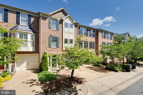 921 Rolfe Pl, Alexandria, VA 22314