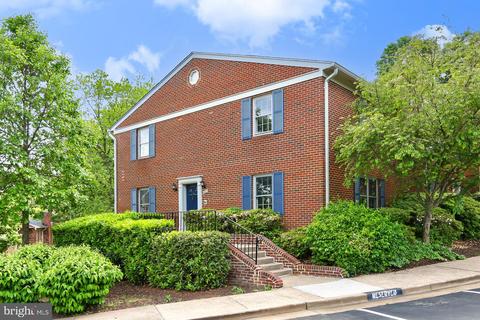 647 N Armistead St, Alexandria, VA 22312