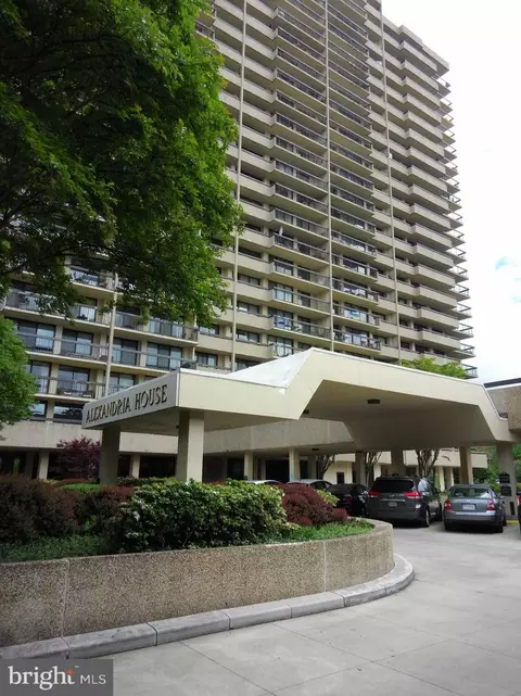 400 Madison St #407, Alexandria, VA 22314
