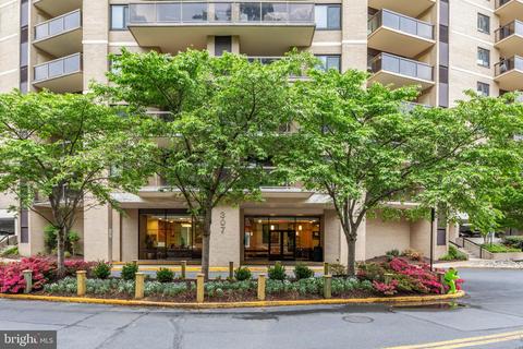 307 Yoakum Pkwy #619, Alexandria, VA 22304