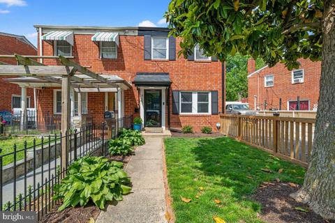 707 Four Mile Rd, Alexandria, VA 22305