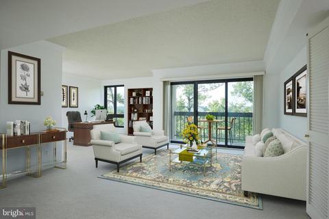805 N Howard St #432, Alexandria, VA 22304