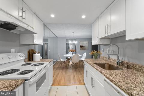 5911 Edsall Rd #203, Alexandria, VA 22304