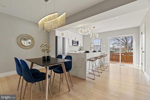 1009 Gibbon St, Alexandria, VA 22314