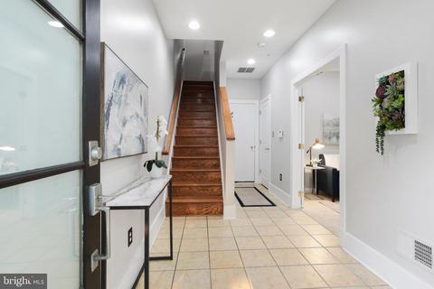 743 N Fayette St, Alexandria, VA 22314