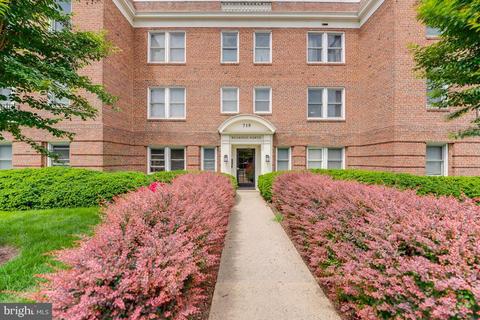 719 S Saint Asaph St #302, Alexandria, VA 22314