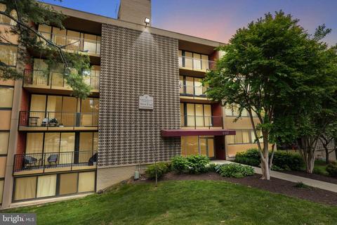 8 S Van Dorn St #604, Alexandria, VA 22304