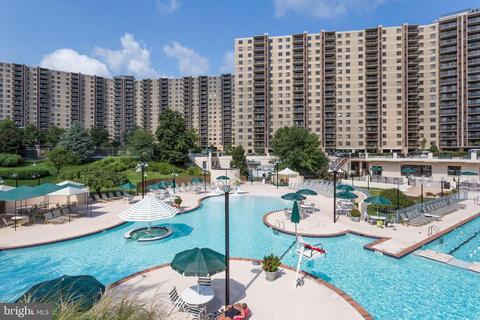 203 Yoakum Pkwy #1721, Alexandria, VA 22304