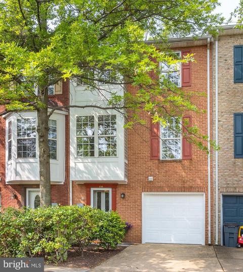 138 Sanborn Pl, Alexandria, VA 22305