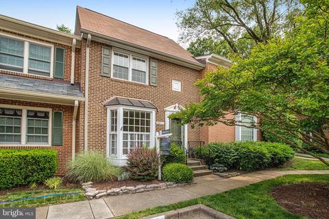 2671 Centennial Ct, Alexandria, VA 22311