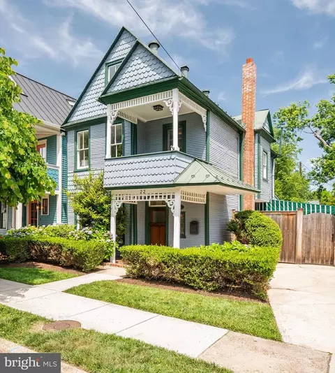 22 E Windsor Ave, Alexandria, VA 22301