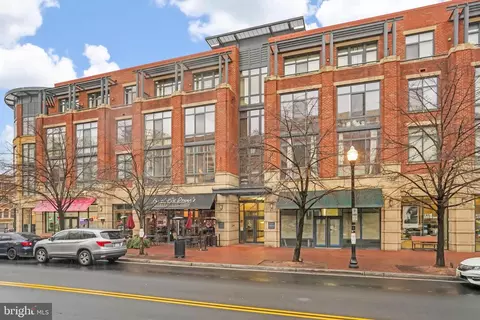 520 John Carlyle St #236, Alexandria, VA 22314