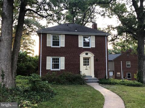 2301 Valley Dr, Alexandria, VA 22302