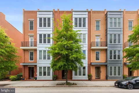 1904 Potomac Ave #102, Alexandria, VA 22301
