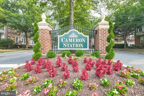 4950 Brenman Park Dr #209, Alexandria, VA 22304