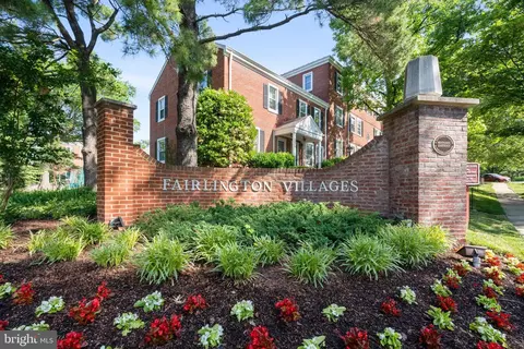 2931 S Dinwiddie St, Arlington, VA 22206