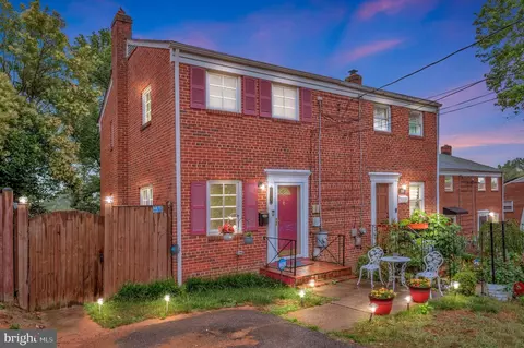 108 S Ingram St S, Alexandria, VA 22304