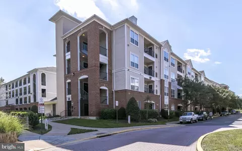 4860 Eisenhower Ave #381, Alexandria, VA 22304