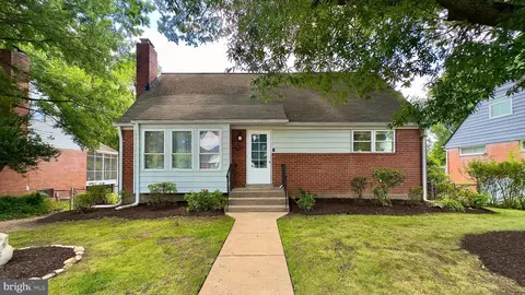5008 Taney Ave, Alexandria, VA 22304