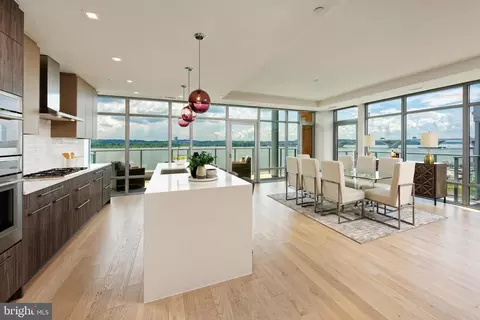 5 Pioneer Mill Way #501, Alexandria, VA 22314