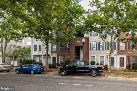 271 Cameron Station Blvd #102, Alexandria, VA 22304