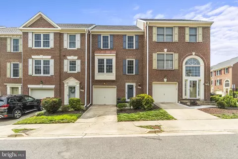 333 S Pickett St #22, Alexandria, VA 22304