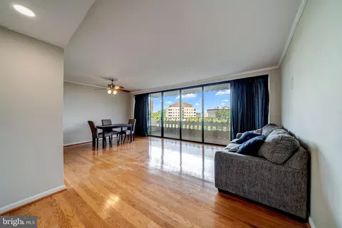 6301 Stevenson Ave #711, Alexandria, VA 22304