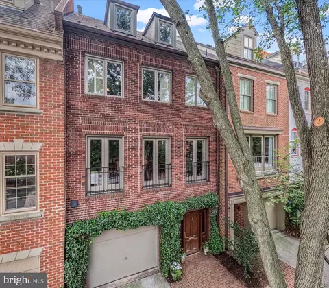 10012 Duke St, Alexandria, VA 22314