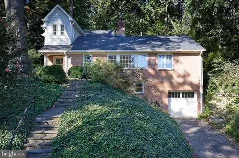 407 W Alexandria Ave, Alexandria, VA 22302