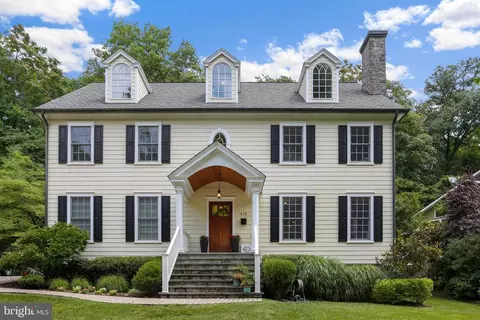 413 E Timber Branch Pkwy, Alexandria, VA 22302